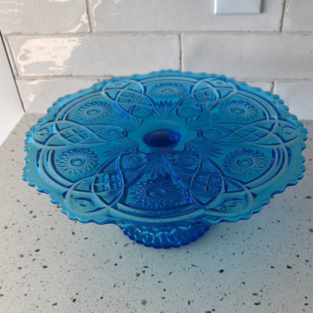 VINTAGE Imperial Glass Ohio Blue Bellaire Collectors Crystal Glass Cake Stand